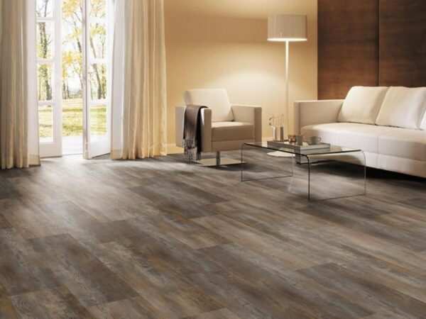 Vinylboden 6178 Kiefer Utah XL – Raumbild mit verlegtem Boden