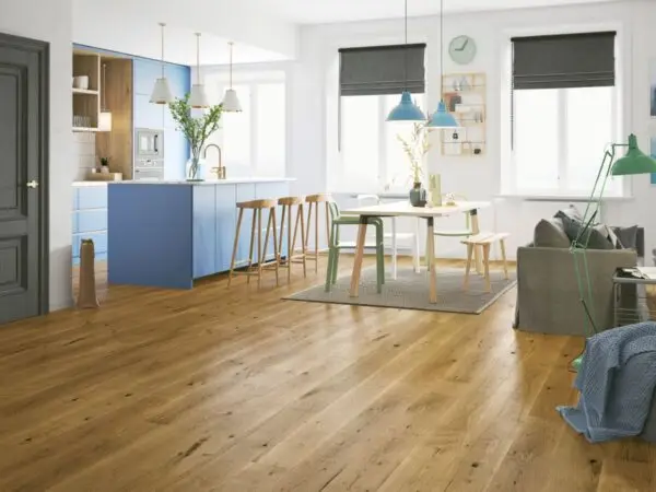 Wohnraum mit Landhausdiele Bernsteineiche Hallertau