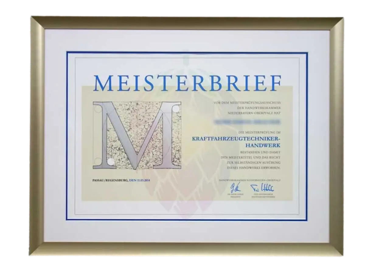 Mit Goldenem Metallrahmen und Passeparout